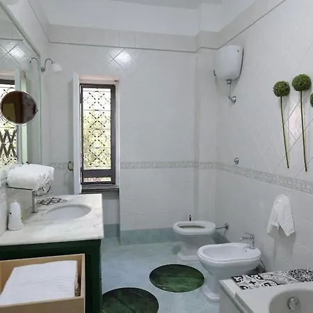 Villa Pompea , Pompei E Scavi *