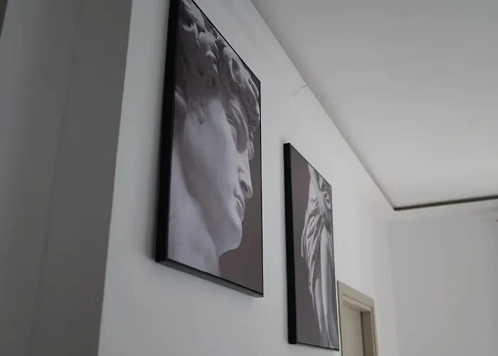 Pompea , Pompei E Scavi סקפאטי